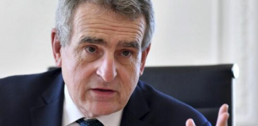 Rossi lanzó su precandidatura a presidente y el Frente de Todos se prepara para las PASO