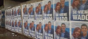 Después del discurso de Cristina Kirchner, Wado de Pedro lanzó un spot electoral y aparecieron afiches callejeros con su nombre.