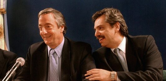 En la previa del acto en Plaza de Mayo, el Presidente Alberto Fernández homenajeó a Néstor Kirchner.
