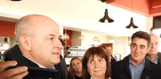 La precandidata a presidente del PRO, Patricia Bullirch, este fin de semana fichó formalmente a otros dos intendentes bonerenses.