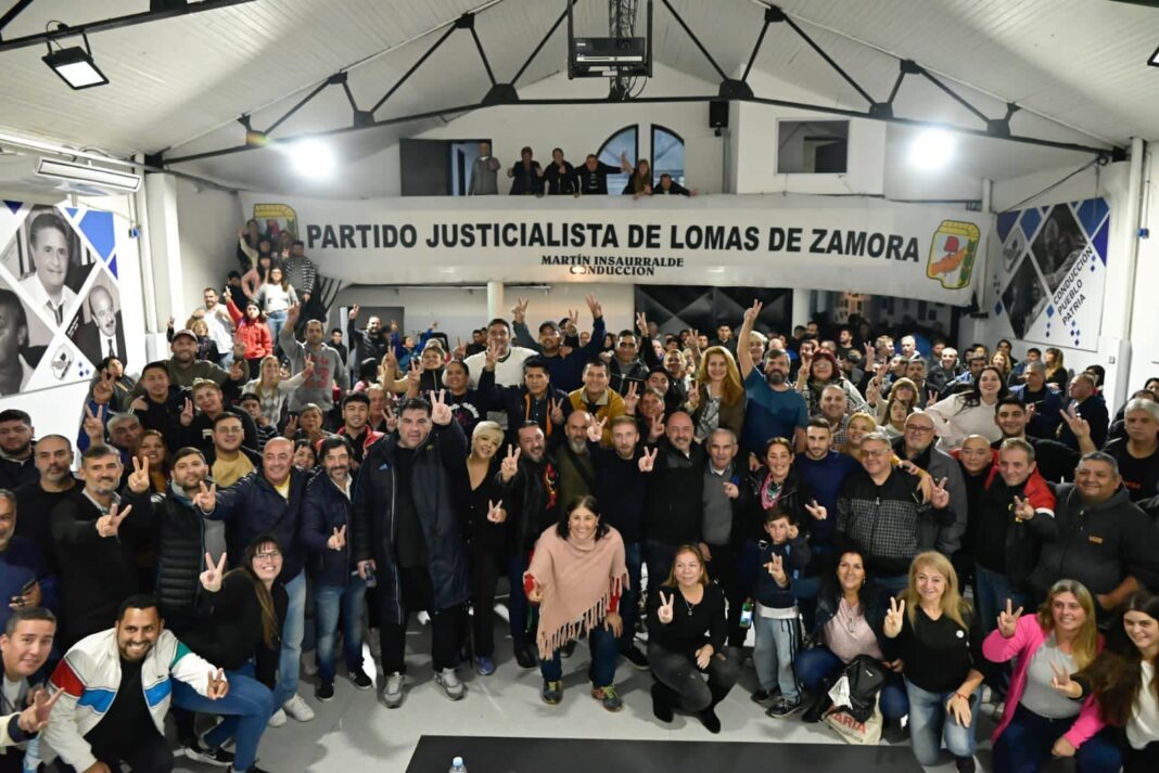 Otermín convocó a los militantes a acompañar a Cristina Kirchner en el acto del 25 de mayo.
