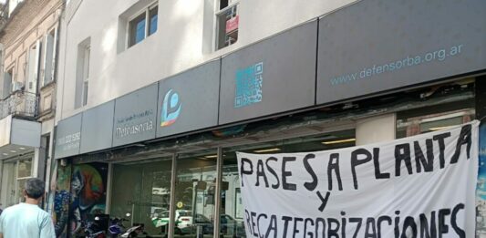 Los nueve cargos más importantes de la Defensoría del Pueblo bonaerense están ocupados por varones. Es un organismo que tiene más presupuesto que todo el Ministerio de las Mujeres. Avanza un proyecto que establece la paridad de género.