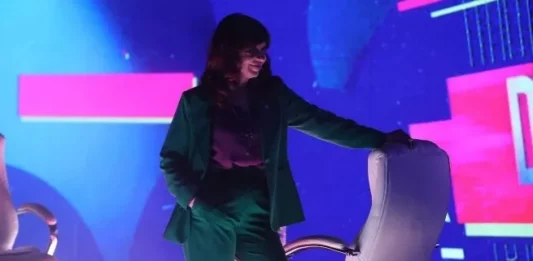 Cristina Kirchner sostuvo que no será candidata porque está en “libertad condicional", anticipo que será una “elección de tercios” y remarcó que “lo importante es ir al balotaje”.
