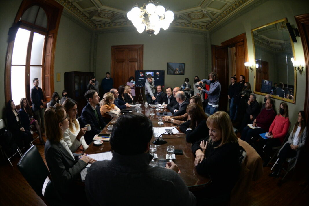Esta semana en la Legislatura bonaerense sesionará un puñado de comisiones. Repasa la agenda de Diputados y del Senado.