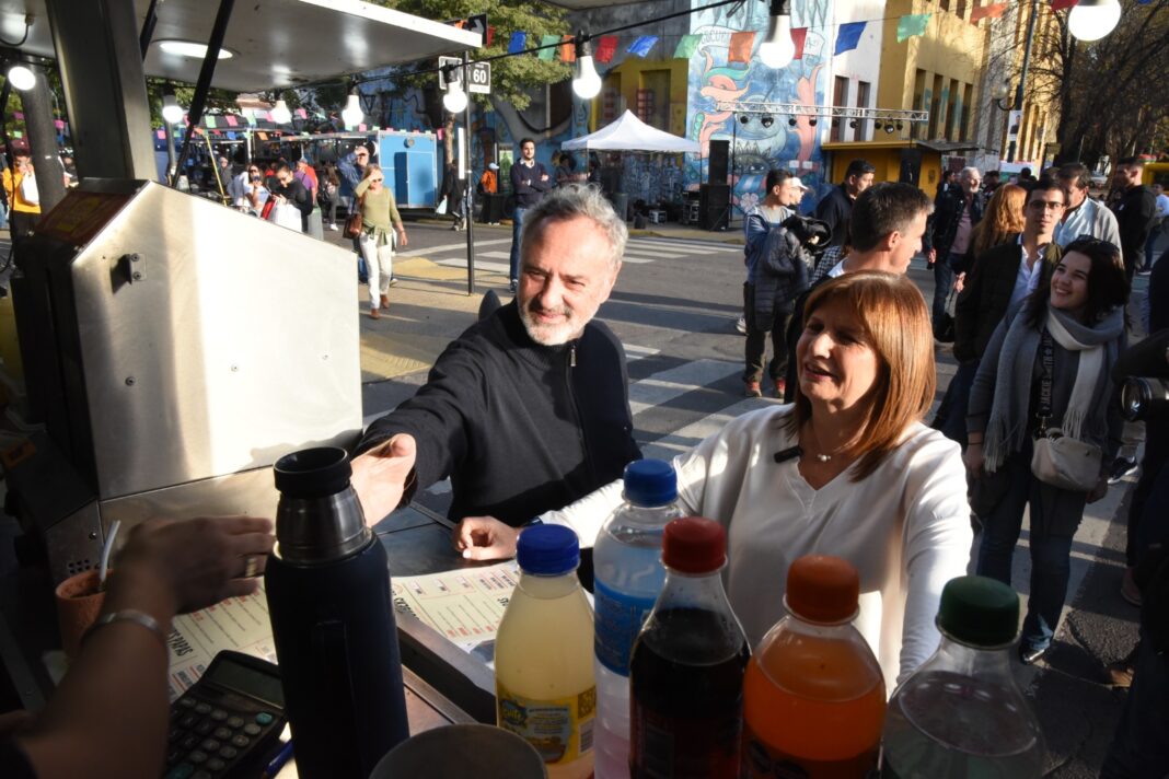 El aspirante a gobernador del PRO defendió el concepto de “orden”, que atraviesa la campaña de Patria Bullrich. De la Torre, calificó a la precandidata a presidenta, como “auténtica, honesta y corajuda”.