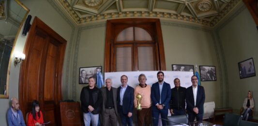 Senado bonaerense: homenajearon a campeones del mundo de 1978 y 1986.