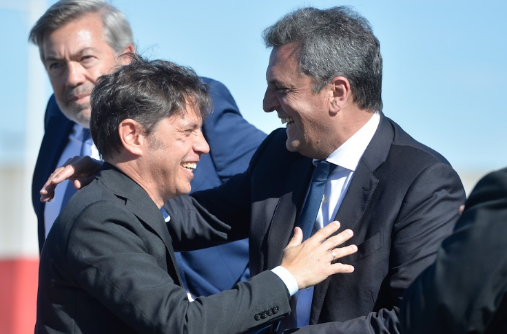 Axel Kicillof junto a Sergio Massa, en la inauguración del Gasoducto América en Rivadavia.