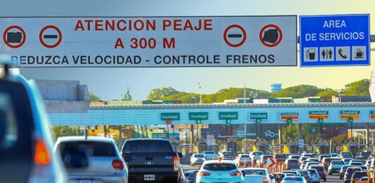 El Gobierno de Javier Milei anunció un aumento del 200% en peajes provinciales a 100 días de su asunción.