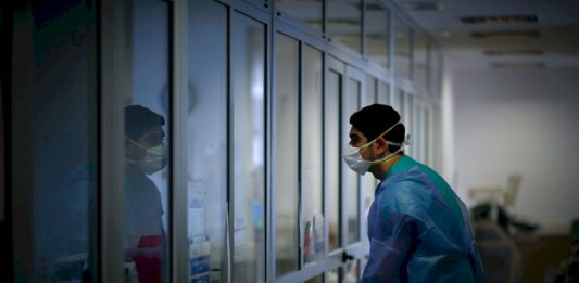 El Ejecutivo bonaerense promulgó la ley de excepción y de ampliación de carrera hospitalaria. Repasa, uno por uno, los beneficios a los que podrán acceder los trabajadores de la salud.