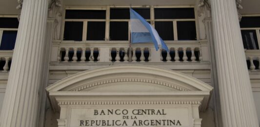 Un nuevo relevamiento del Banco Central pronosticó que la inflación de abril podría ser de 7,5%.