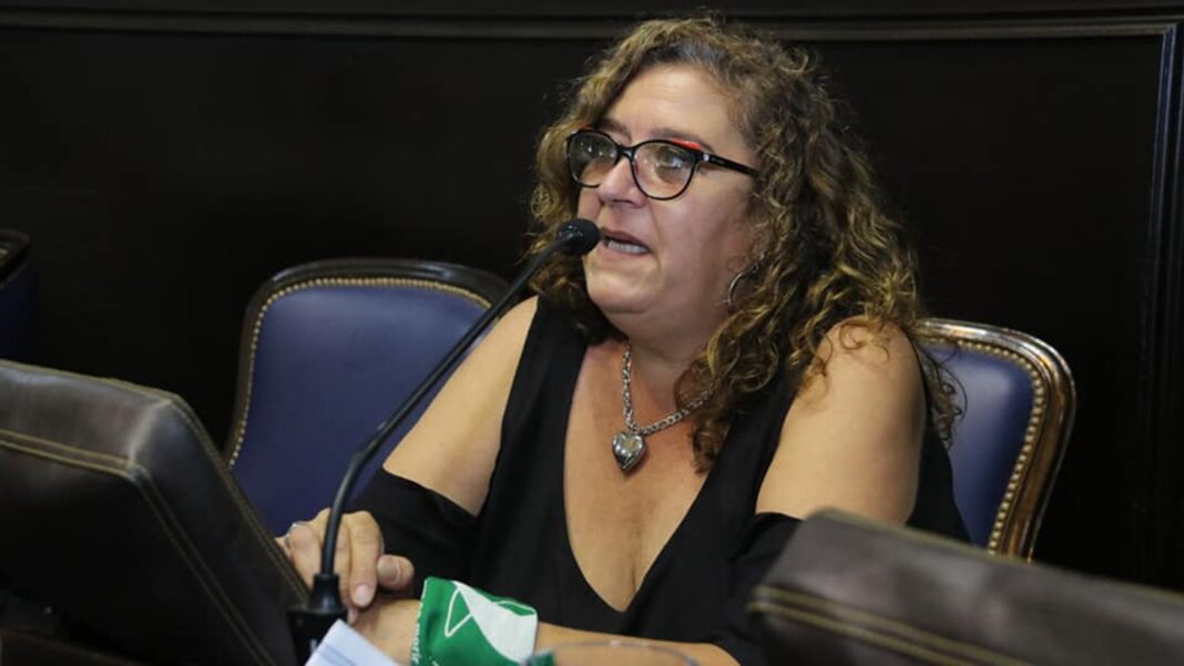 La diputada bonaerense Susana González celebró el crecimiento ininterrumpido del partido, en el marco de Aniversario de Ensenada.