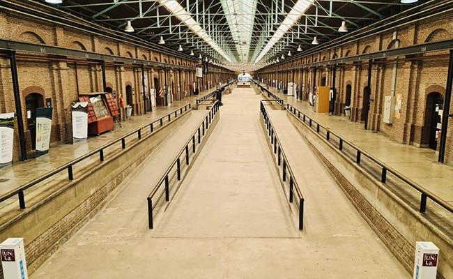 Uno de los edificios ferroviarios recuperados para la Universidad de Lanús, (UNLa).
