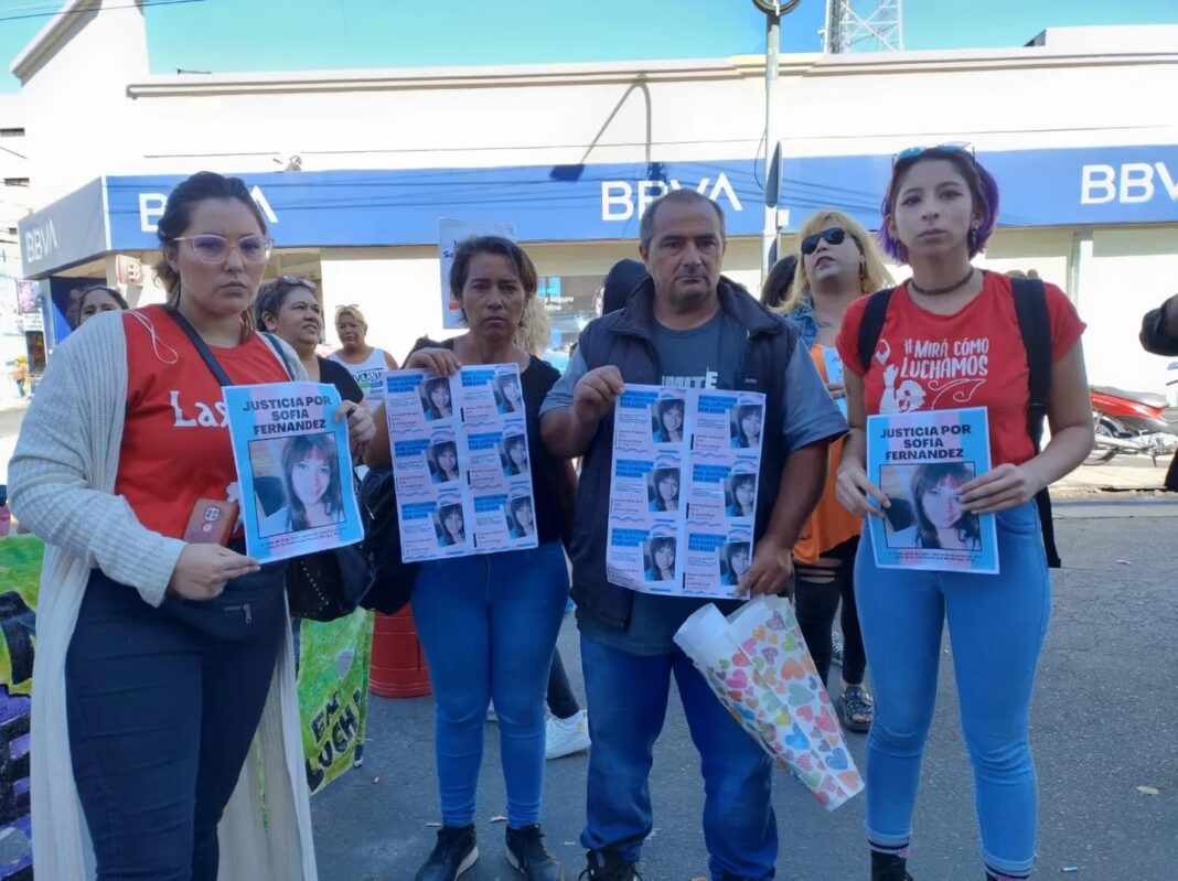 La familia de Sofía Fernández, una mujer trans de 39 años que falleció el 11 de abril, denunció “irregularidades” en la causa que investiga el caso.