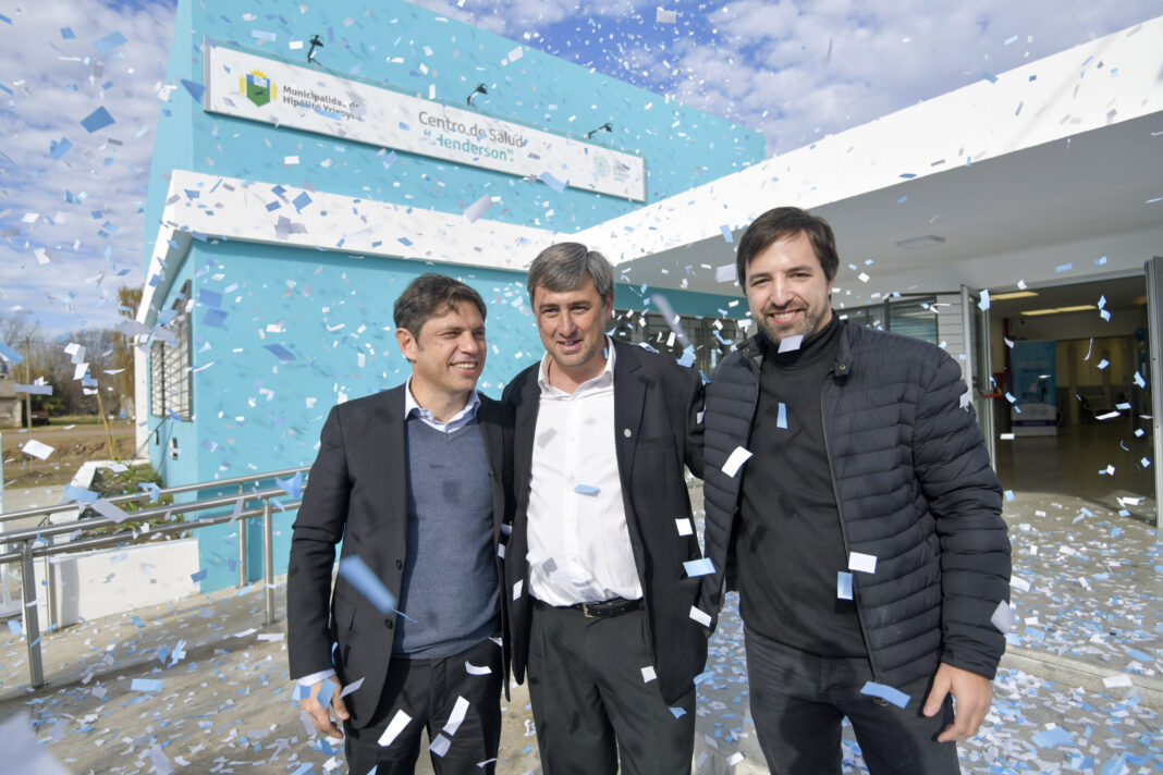 El gobernador Axel Kicillof encabezó la inauguración de un Centro de Salud en Henderson con fuertes críticas hacia la oposición.