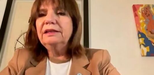 Bullrich disertó en un Foro de la Fundación Internacional para la Libertad y apuntó contra Larreta y contra el kirchnerismo.