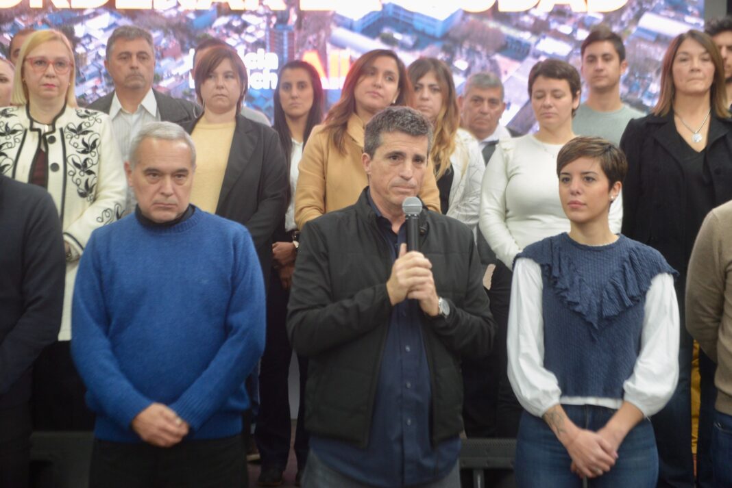 El precandidato a intendente de La Plata, Juan Pablo Allan, presentó los nombres de senadores, concejales y consejeros escolares que compartirán su lista.