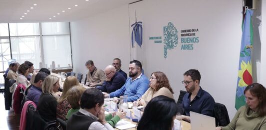 El gremio que nuclea a los docentes bonaerenses planteó un aumento salarial que "garantice el poder adquisitivo" ante el avance inflacionario.