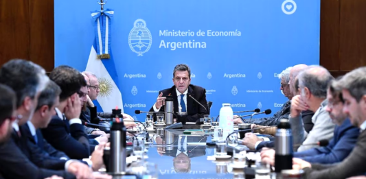 En paralelo con el nuevo acuerdo con el FMI, el ministro de Economía, Sergio Massa, lanzaría este viernes un dólar diferenciado para importadores.