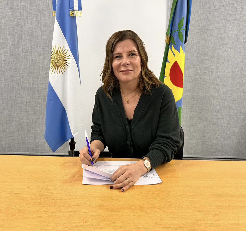 Florencia Saintout va a la cabeza de la lista de candidatos a senaores bonaerenses de la Octava sección electoral. 