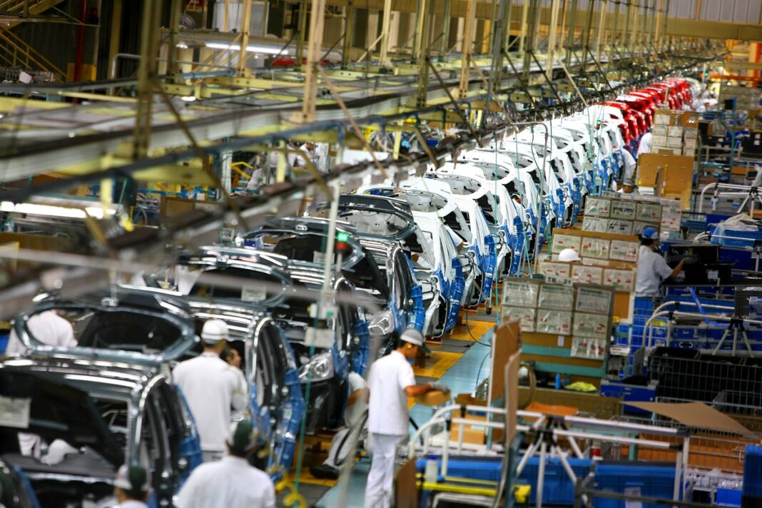 Si bien el valor mensual se mantuvo constante, la utilización de la capacidad instalada de la industria sufrió en agosto la cuarta caída interanual consecutiva.