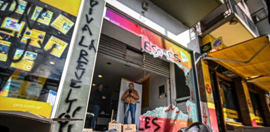 Los legisladores bonaerenses de Juntos repudiaron el ataque que sufrió un local del PRO Mar del Plata