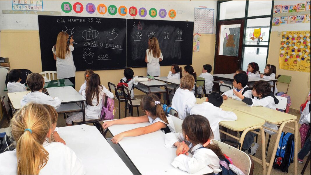 Por los recortes de fondos a las provincias por parte del Gobierno Nacional, a cargo de Javier Milei, 60 escuelas primarias bonaerenses suspenderán la jornada completa.