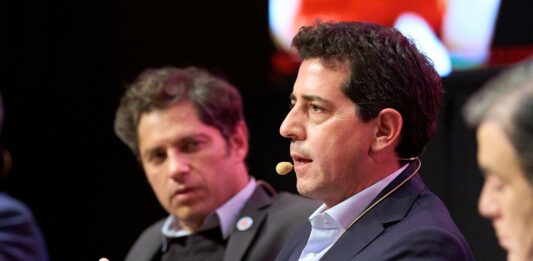 En medio de las presiones para empujar a Kicillof como candidato a presidente, surgió la versión de Wado gobernador.