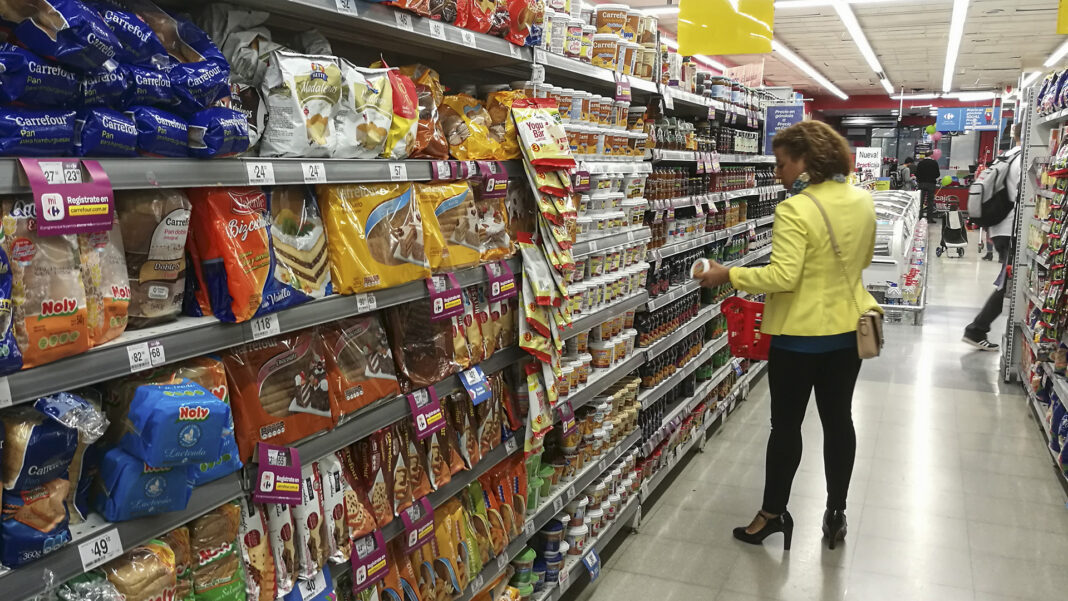 Un relevamiento privado estima que por segundo mes consecutivo la inflación de septiembre superó los dos dígitos.