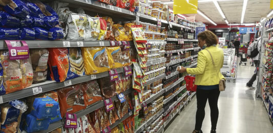 Un relevamiento privado estima que por segundo mes consecutivo la inflación de septiembre superó los dos dígitos.