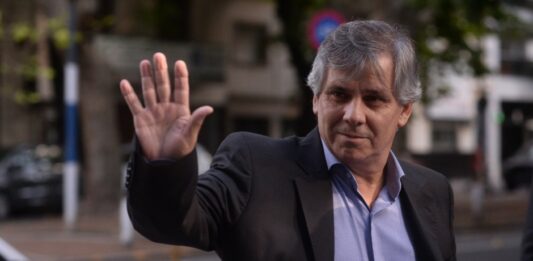 El intendente de Chivilcoy, Guillermo Britos reachazó la propuesta de ser candidato a gobernador en la lista de Milei.