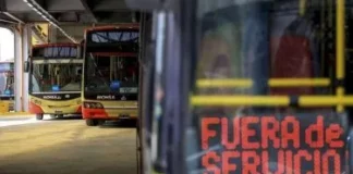 La ministra de Trabajo, Kelly Olmos, oficializó el impedimento para los descuentos a los trabajadores afectados por el paro de colectivos y de trenes.