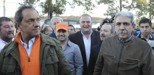 Aníbal Fernández anunció que dirigirá la campaña presidencial de Daniel Scioli y aprovechó para volver a criticar al kirchnerismo.
