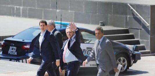 Alberto Fernández, Sergio Massa y Wado de Pedro disertarán en el Centro Cultural Kirchner, pero no se cruzarán. Los detalles.