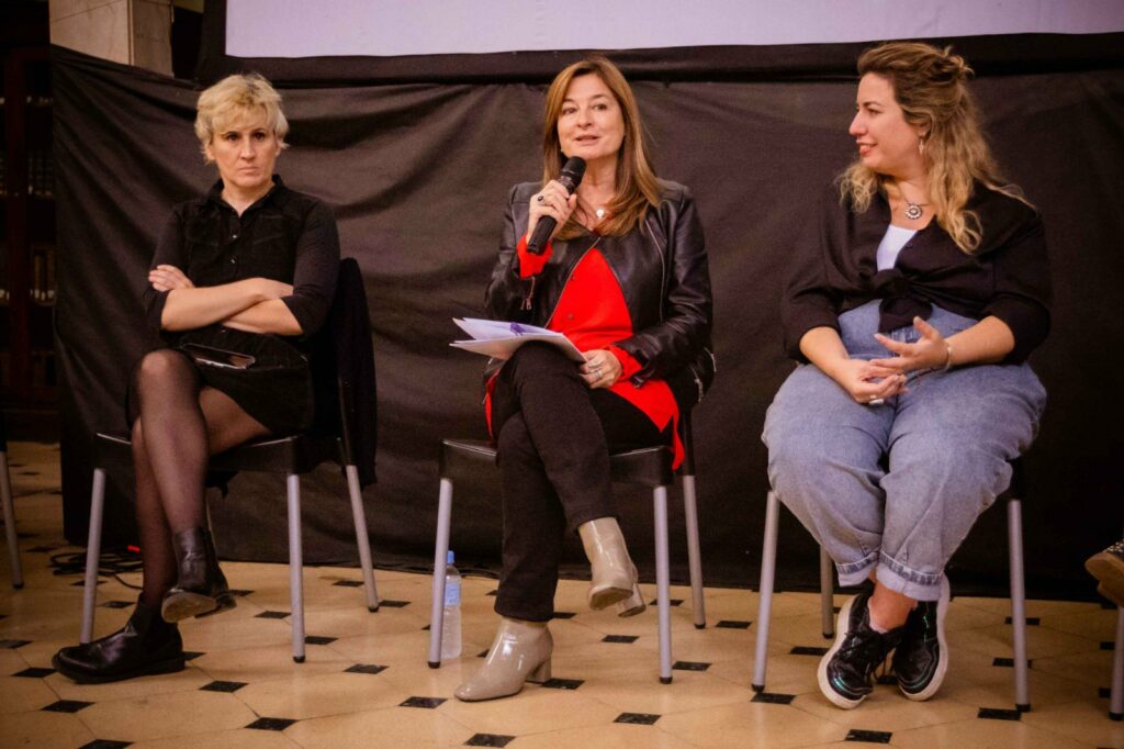Estela Díaz sostuvo que el proyecto propone "la transversalidad de la perspectiva de género en la política pública de la provincia".