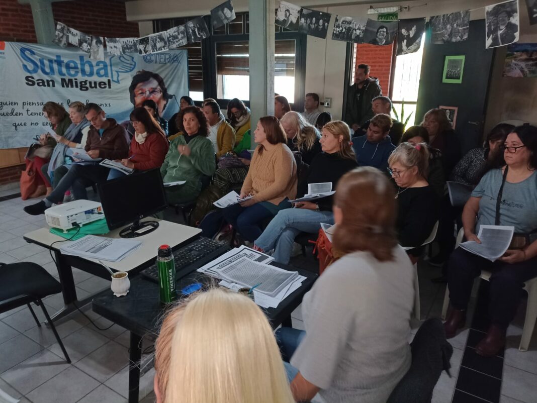 Más de 12.000 delegados de SUTEBA redactaron un petitorio con demandas para el gobierno de Axel Kicillof de cara al segundo semestre.