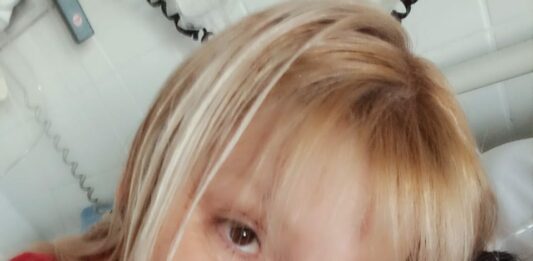 Oídos sordos: IOMA desoye a una mama que tiene a su hijo con parálisis cerebral.