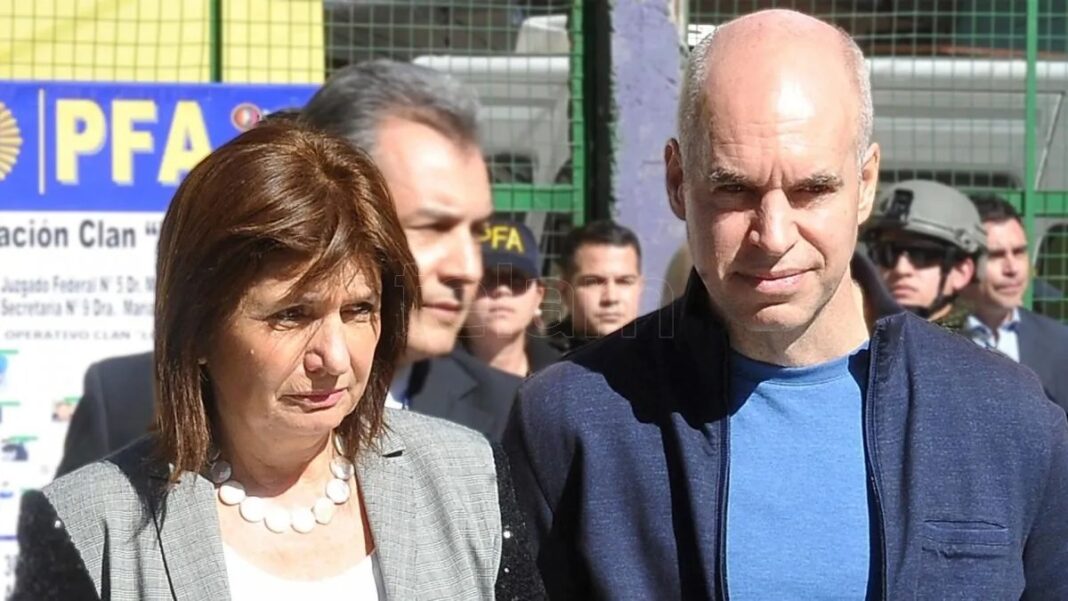 Los precandidatos presidenciales de Juntos por el Cambio, Bullrich y Larreta, desembarcan en La Plata.
