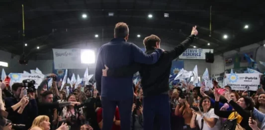 El ministro de Economía y candidato a presidente de oficialismo, Sergio Massa, cierra caravana de campaña en La Matanza, junto a Axel Kicillof y Máximo Kirchner.