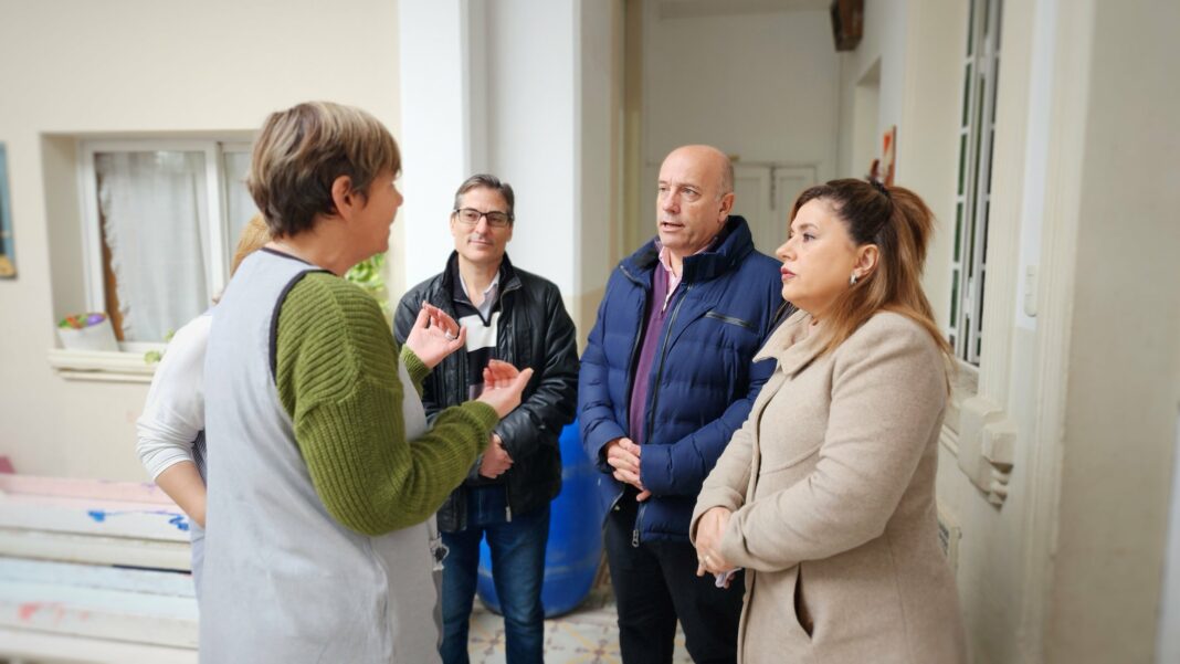 El precandidato a intendente de Bahía Blanca, Andrés de Leo, propuso que el 50% del sueldo del intendente vaya para la infraestrucura escolar.