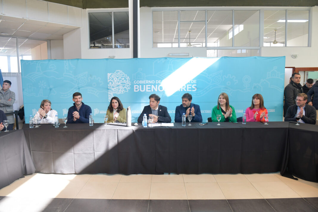 Junto con la precandidata a intendente, Constanza Alonso, Kicillof desembarcó en Chivilcoy con eje en las políticas para impulsar la producción.