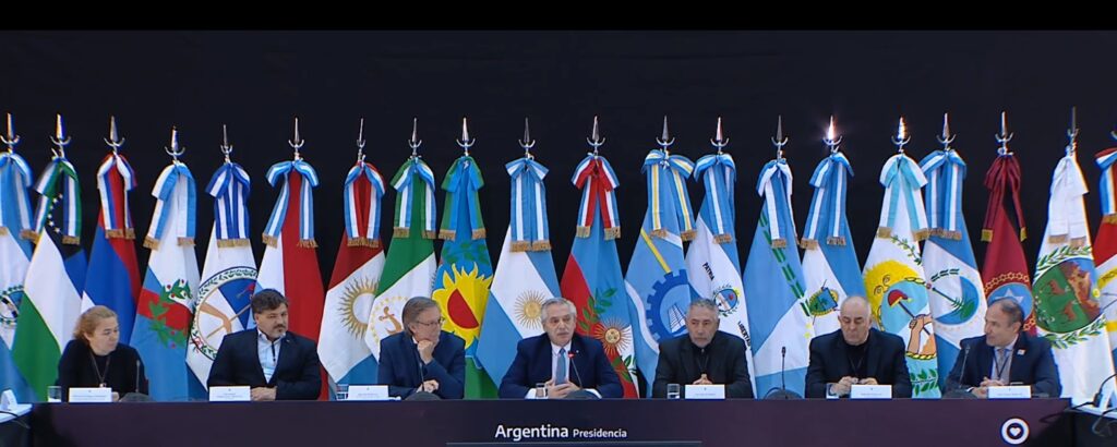 El presidente de la Nación, Alberto Fernández, advirtió la posibilidad de que Argentina atraviese una ola de inundaciones.