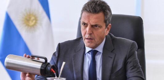 El candidato a Presidente de Unión por la Patria, Sergio Massa, no descarta sumar a sectores radicales, independientes y peronistas del PRO, para crear un Gobierno de unidad.