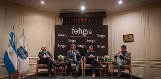 El precandidato presidencial de Unión por la Patria prometió ante empresarios del sector hotelero que si llega a Casa Rosada continuará el programa Previaje.