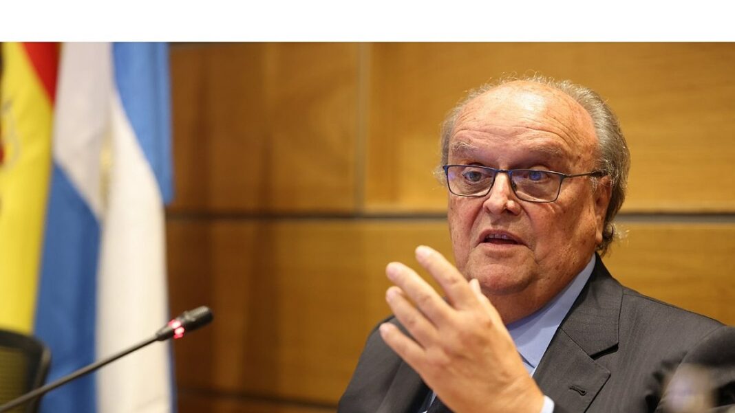 En medio de las negociaciones con el FMI, de Mendiguren reconoció que podría firmarse la semana que viene.