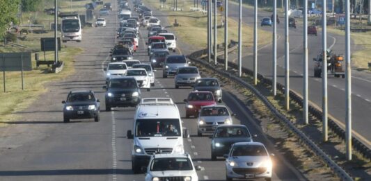 Vialidad Bonaerense dispuso restringir la circulación de los camiones a causa del recambio turístico por las vacaciones de invierno.