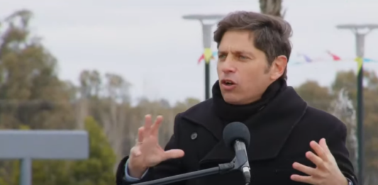 El gobernador bonaerense, Axel Kicillof, encabezó la inauguración del nuevo complejo termal en Tapalqué.