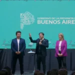 Kicillof respaldó la candidatura de Espinoza en La Matanza El gobernador Axel Kicillof, visitó La Matanza para entregar computadoras del Conectar Igualdad bonaerense, y respaldó la precandidatura local de Fernando Espinoza.