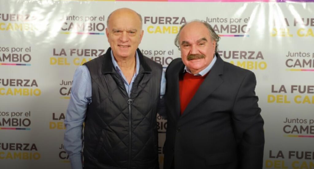 Schiavone con Grindetti después de firmar su precandidatura a senador bonaerense.