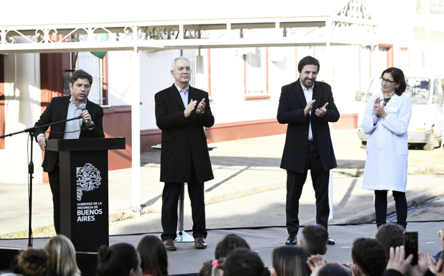 Kicillof destacó que “cuando un niño nace en condiciones muy desfavorables y no accede a lo básico, pone en riesgo su vida".