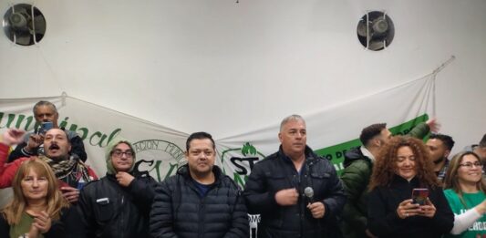 A pesar de que el Ministerio de Trabajo dictaminó la conciliación obligatoria, el paro de municipales se extiende hasta el lunes.